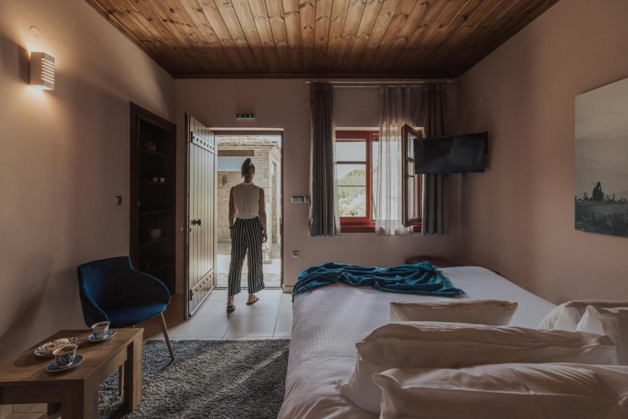 Rouista Tzoumerka Resort Vourgareli Номер фото