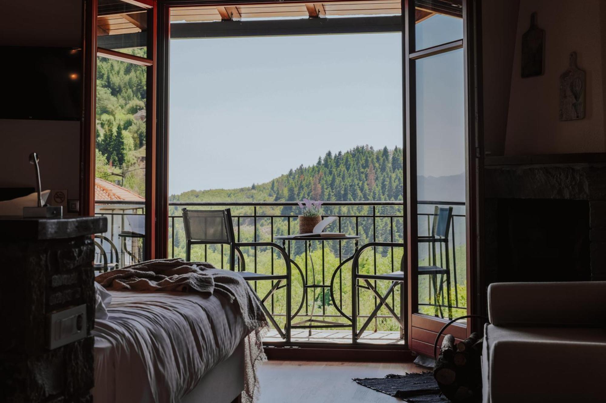 Rouista Tzoumerka Resort Vourgareli Номер фото